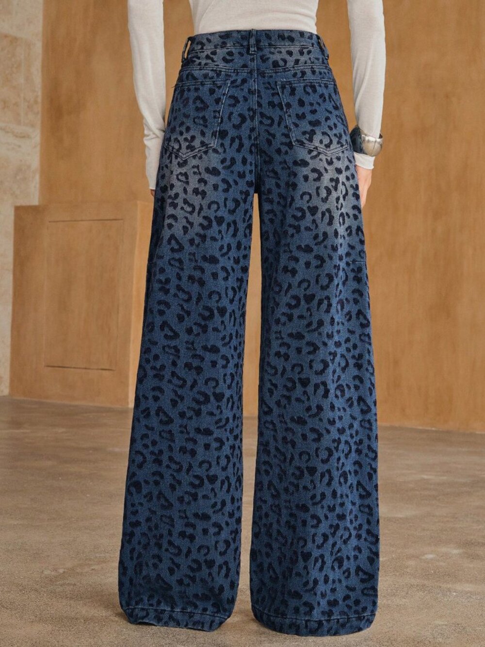 Blue Casual Women's Flocked Rhinestone Denim Straight Leg Pants - Picture 2 of 7